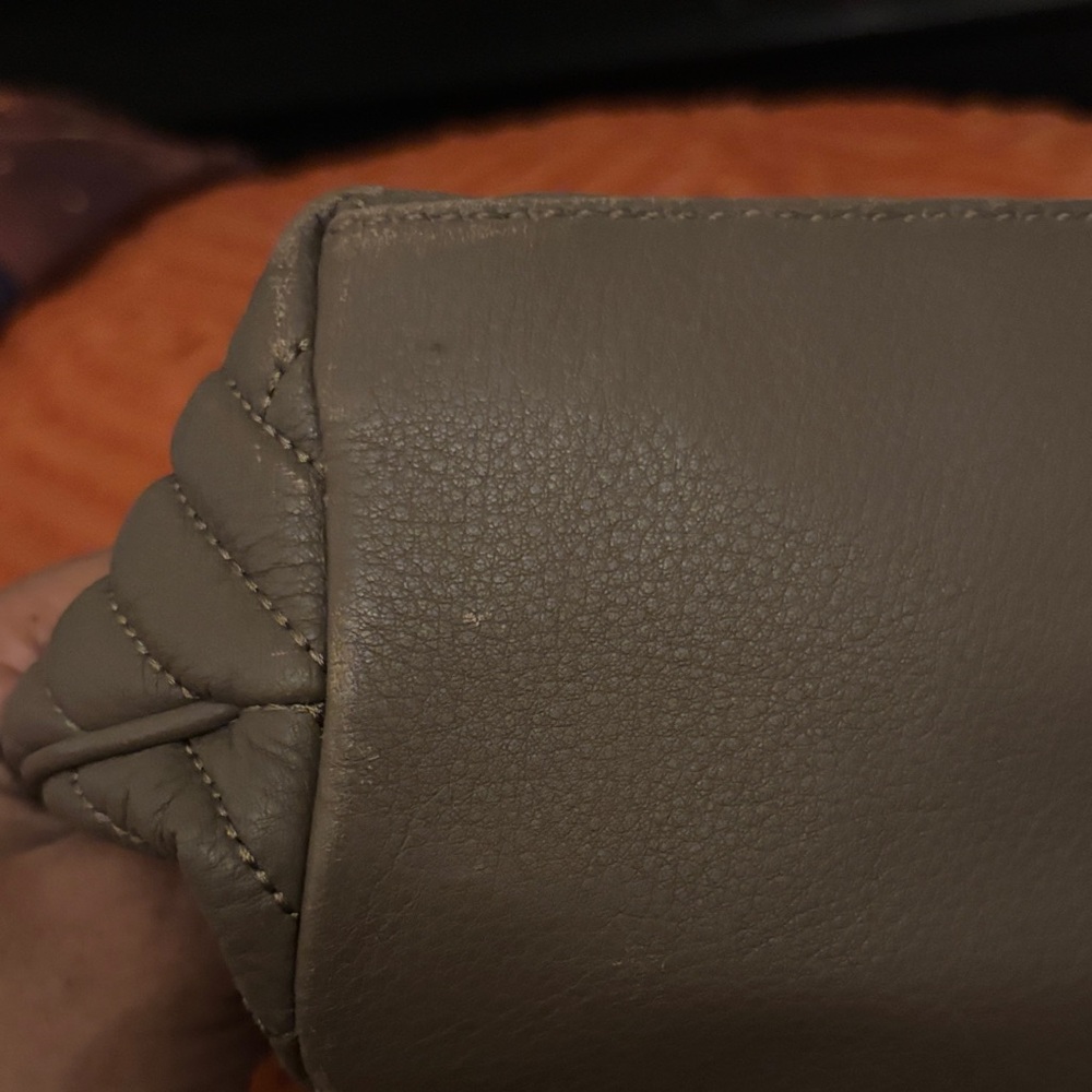 Cole Haan Elegant Quilted Hobo Bag in Tan! - Picture 9 of 9